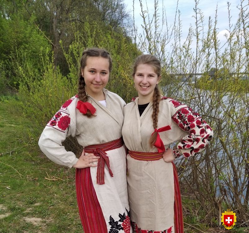 Юні співачки з Рівненщини  здобули перемоги у всеукраїнському дистанційному фестивалі