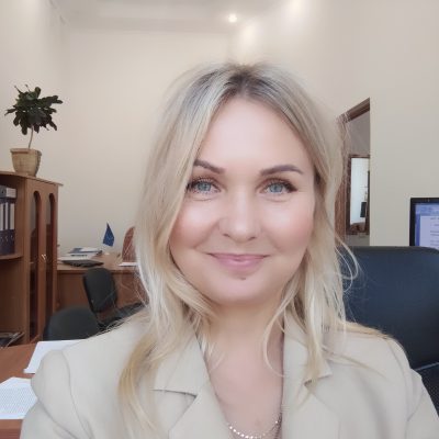 ПОЛЮХОВИЧ Олена