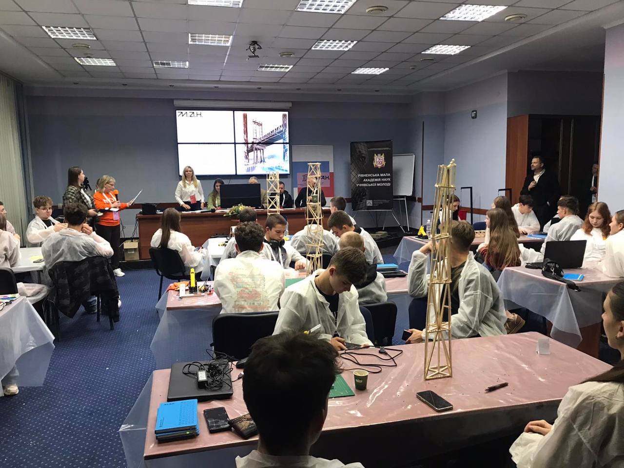 💡Діють, експериментують, створюють — триває “Engineering HackFest 2025”