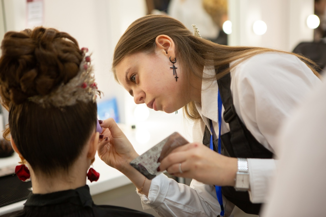 📎 «Золоті ножиці – 2025»: конкурс, що надихає та формує майбутнє індустрії краси ✂️✨