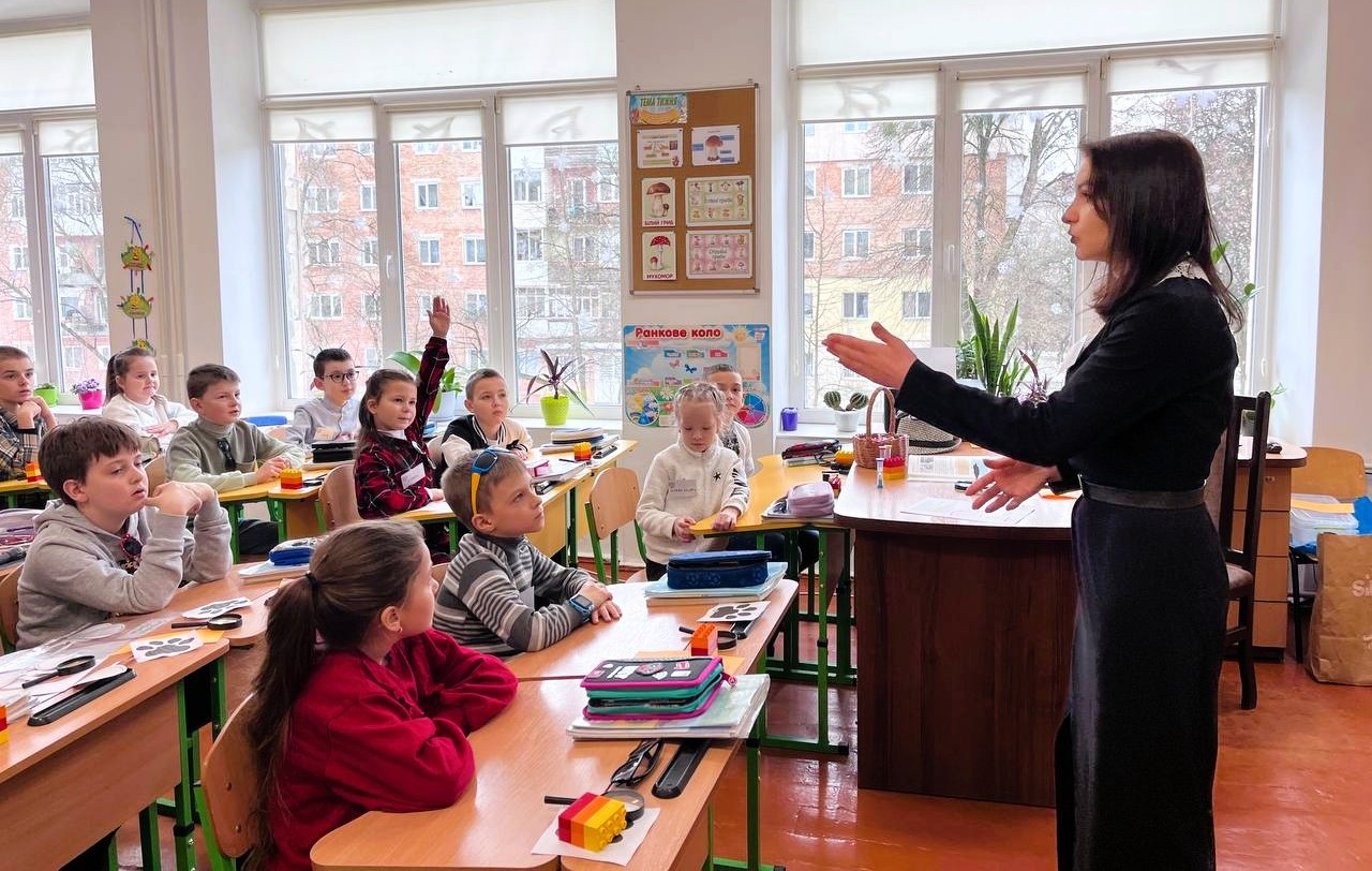 🔔 «Учитель року – 2026»: згадаємо, як це було — випробування «Урок». Номінація «Початкова освіта» 👇