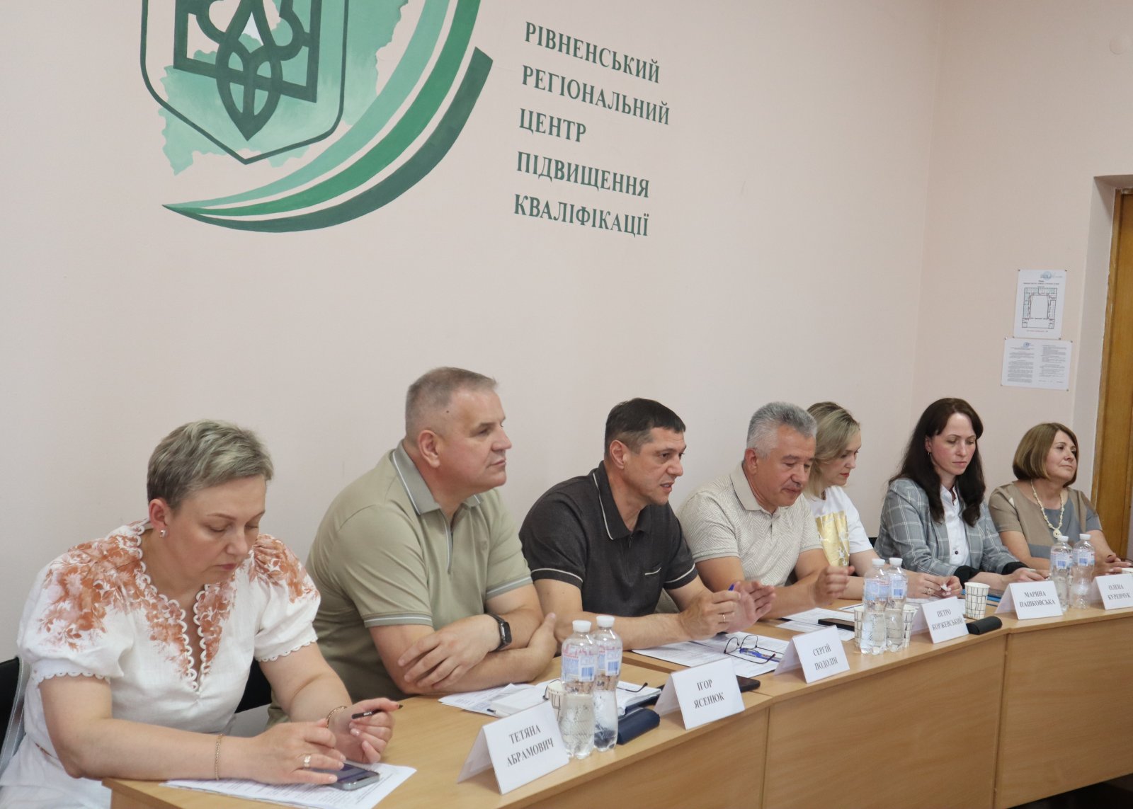 📌Відбулася нарада з керівниками закладів освіти обласного підпорядкування, під час якої підбили підсумки роботи у 2025/2026 навчальному році та окреслили ключові завдання на наступний освітній період
